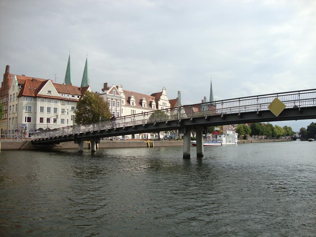 Hotel An Der Marienkirche ลูเบค ภายนอก รูปภาพ